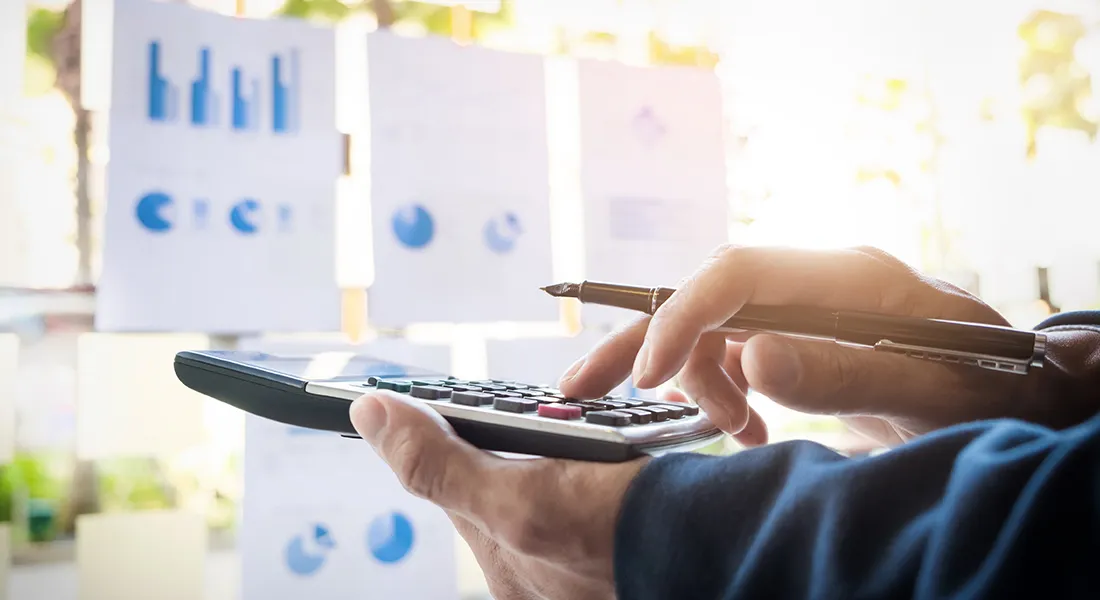 Calculating Marginal Cost: Step-by-Step Formula and Examples